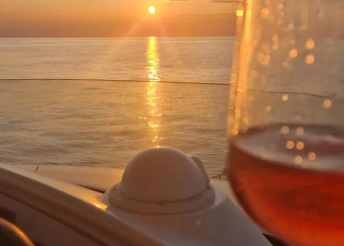 보트호텔 Anima Maris Yacht