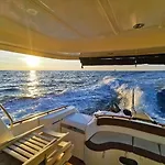 Úszó hotel Anima Maris Yacht *
