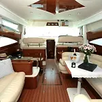 Anima Maris Yacht 船屋 *