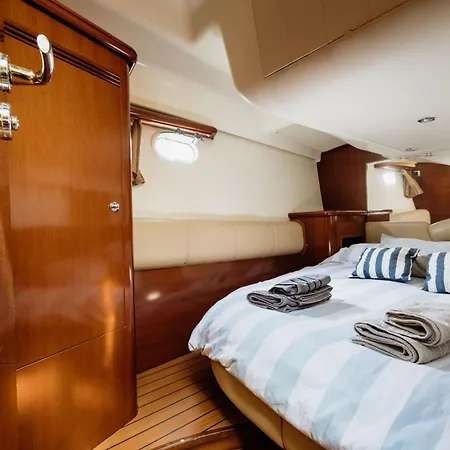 Anima Maris Yacht * ウマグ