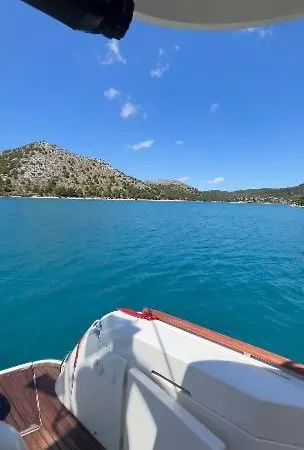 Botel Anima Maris Yacht *
