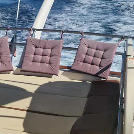 Botel Anima Maris Yacht