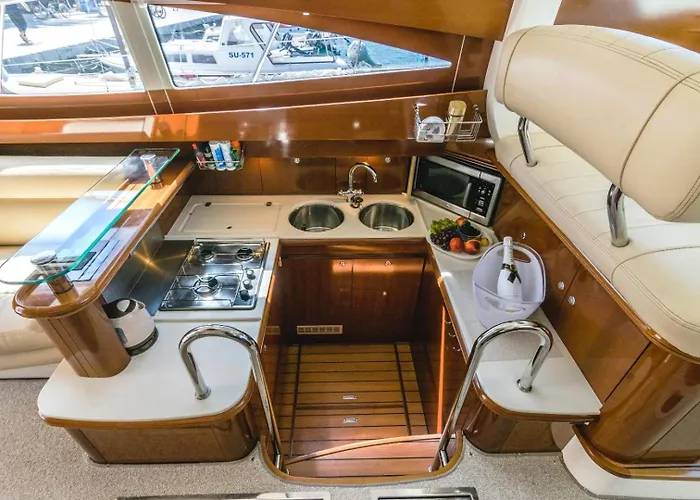 Anima Maris Yacht Bateau-hôtel