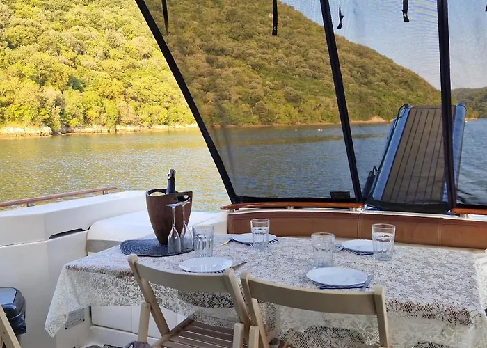 Anima Maris Yacht Bateau-hôtel